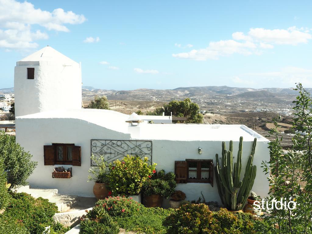 Anastasia'S Windmill And Anastasia'S Studio Plaka  Esterno foto